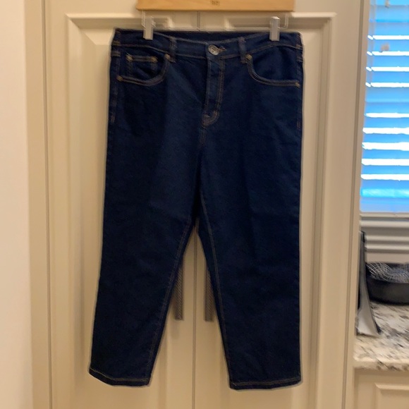 Tribal Capris - Picture 1 of 3